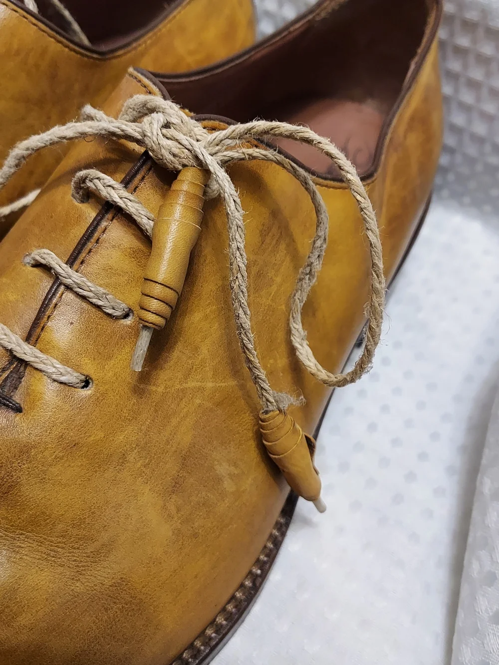 Calzoleria Toscano Men's Cognac Leather Lace-Up Brogue Derbys
